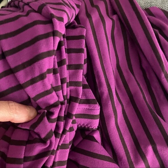 Lululemon Vinyasa Scarf Purple Stripe Bordeaux Snaps Cozy Yoga Winter Infinity - Picture 13 of 15